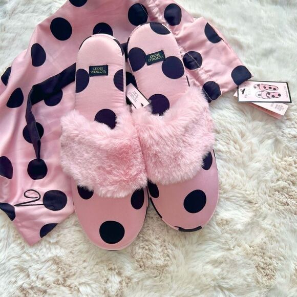 NWT Victoria’s Secret Polkadot Satin Slippers Black Pink Faux Fur size M (7-8) - Picture 1 of 11
